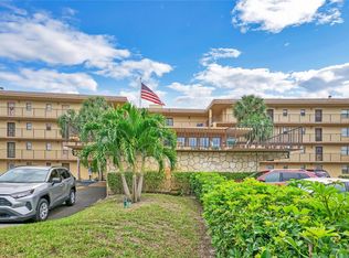 9370 SW 8th St APT 217, Boca Raton, FL 33428