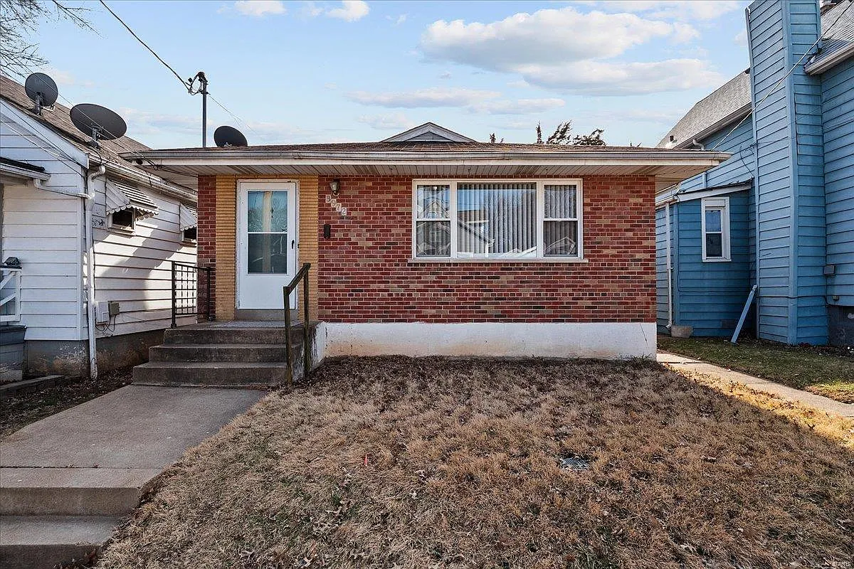 3972 Schiller Pl photo 1