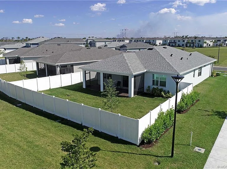 14143 SW Safi Ter — Photo 29
