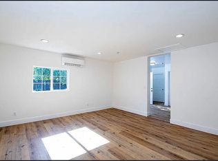 6744 Sylmar Ave, Van Nuys, CA 91405