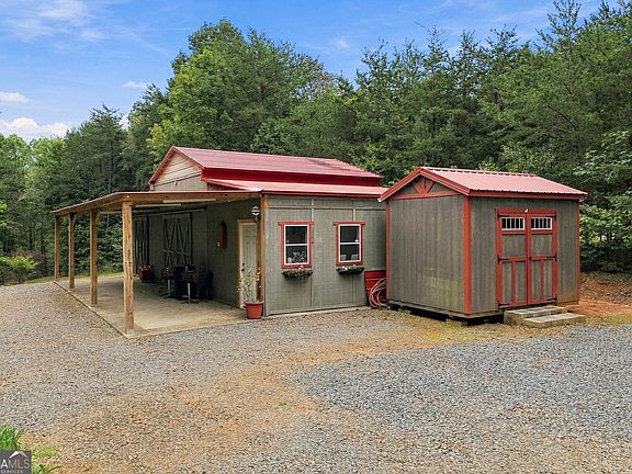 3rd image of 203 Firetower Rd
