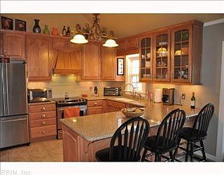 2nd image of 1405 Bayberry Pl