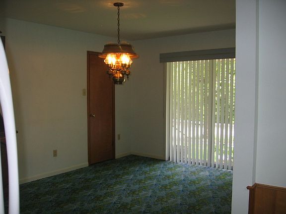 5th image of 1703 Ferguson Ln