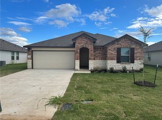7016 Canadian Dr, China Spring, TX 76633