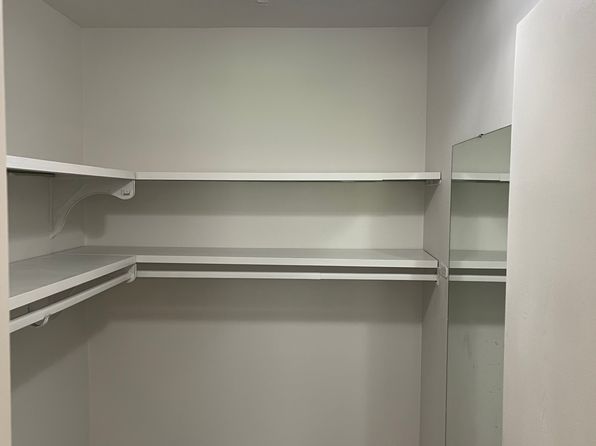 7214 Creekview Dr APT 3, Cincinnati, OH 45247