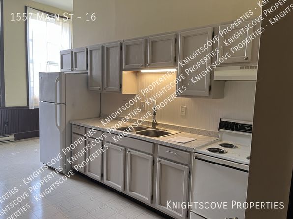 1557 Main St APT 16