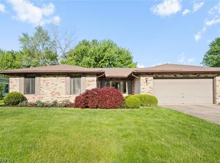 35671 Chesterfield Dr, North Ridgeville, OH 44039