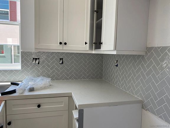 4th image of 2204 N Ava Gln #205