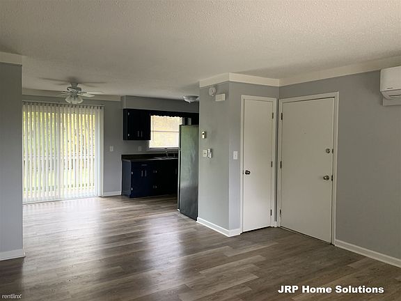 Living Room-Kitchen