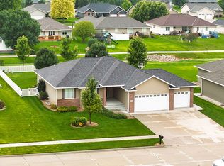 5908 Avenue R, Kearney, NE 68847