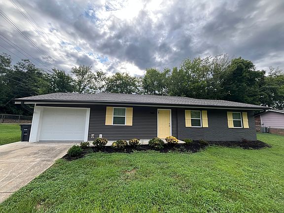 2nd image of 700 Witt Pl