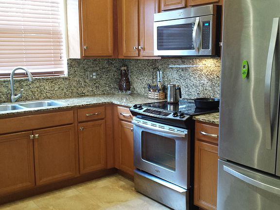 Granite ,ss , wood cabinets 