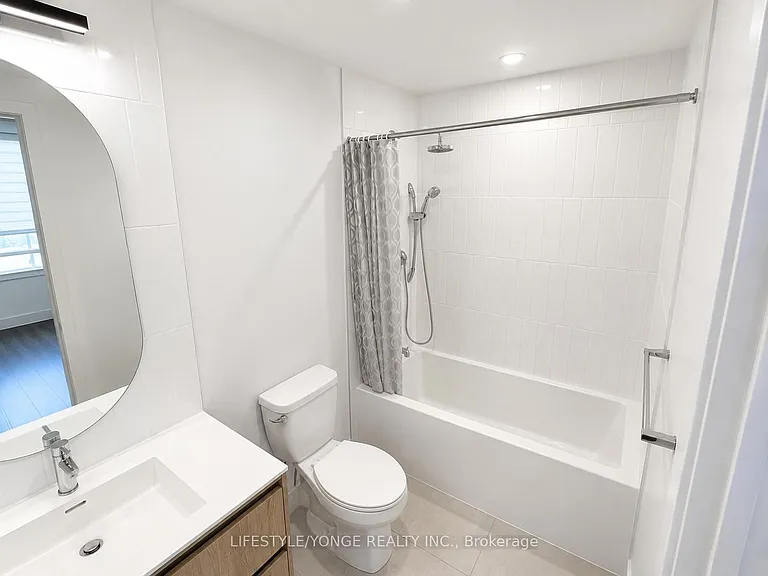 7950 Bathurst St #B-2403 — Photo 7