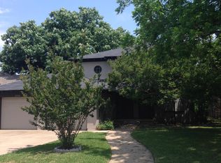 2228 Weatherbee St, Fort Worth, TX 76110