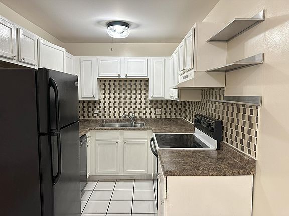 2nd image of 1900 Light Rd APT 204
