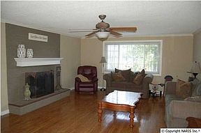 4th image of 3116 Lakewood Dr