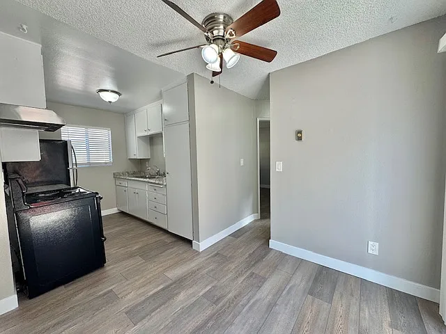 Vista Capri East — Photo 7