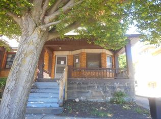 1382 Beach Ave, Lakewood, OH