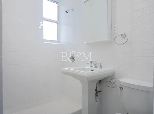 Rented by Brick&Mortar | media 11