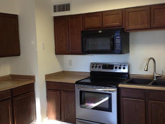 3rd image of 7545 E Clovis Cir