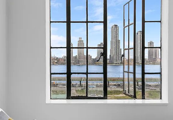 4th image of 5 Tudor City Pl APT 104