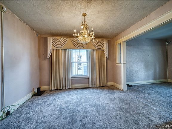 3rd image of 104 Longview Ave