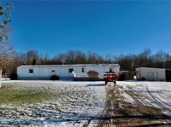 664 Airport Rd, Mercer, PA 16137