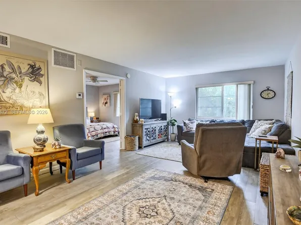 124 NE 19th Ct APT 110B, Fort Lauderdale, FL 33305