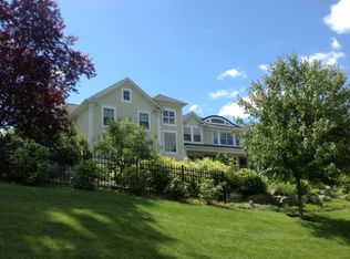 40 Birchwood Dr, Woodcliff Lake, NJ 07677