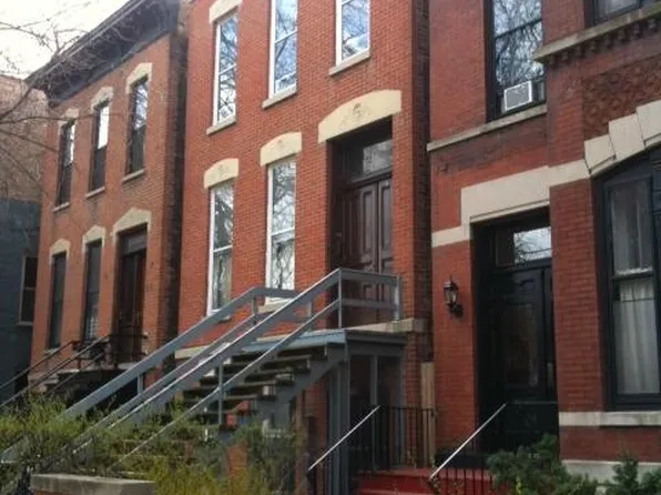 (undisclosed Address), Chicago, IL 60614