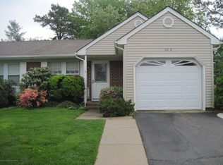 60 Birchwood Dr #B, Manchester Township, NJ 08759