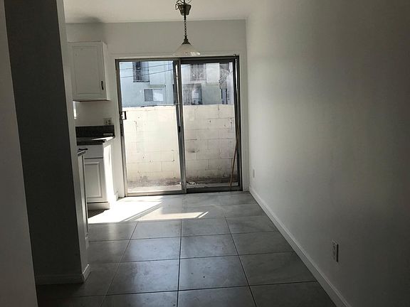 2nd image of 4444 S Centinela Ave APT 5