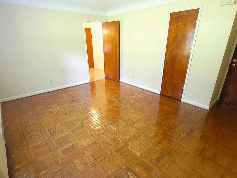 3897 Vine St — Photo 15