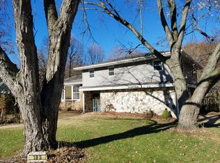 105 Timberlane Dr, Morton, IL 61550