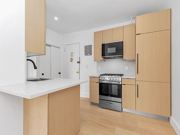 2nd image of 169 Sullivan St APT 10