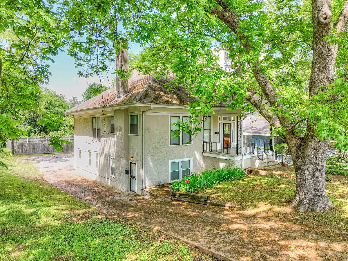 Building Photo - 1524 N Parkway Ave