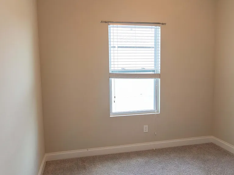 1011 Lychee Ct — Photo 29
