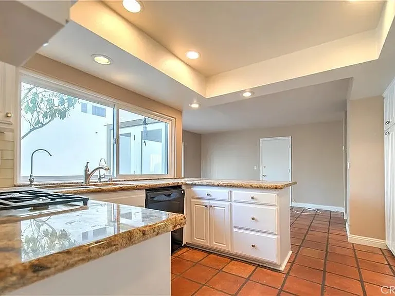 17842 Arbor Ln — Photo 24