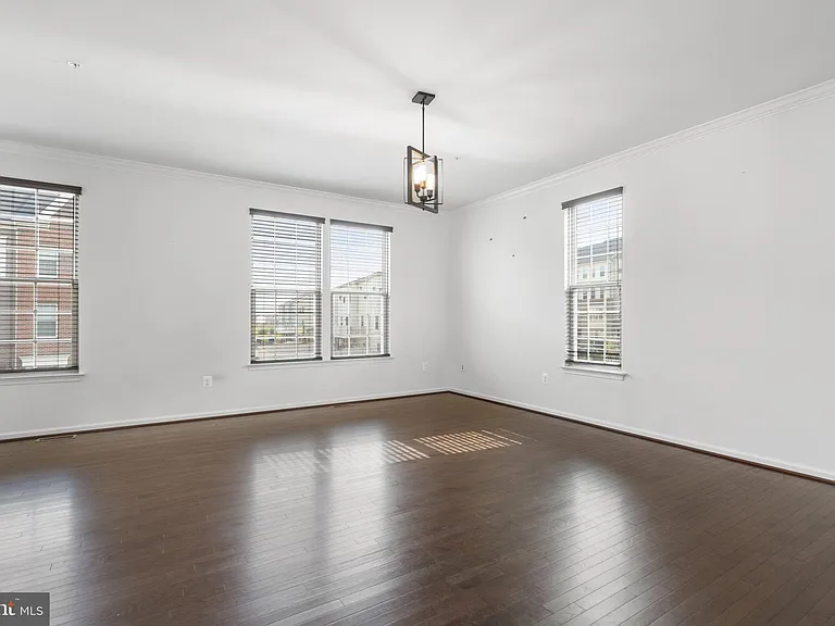 6252 Alexa St — Photo 7