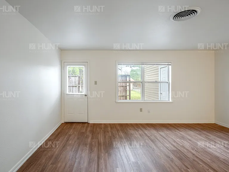 Little Rock Family Housing — Photo 14