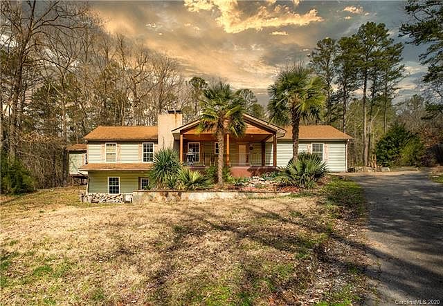 1st image of 2474 Woodberry Ln