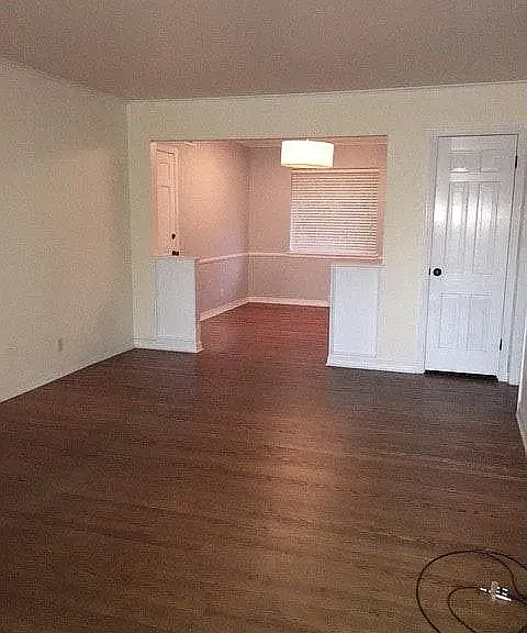 2249 NW 54th St — Photo 3