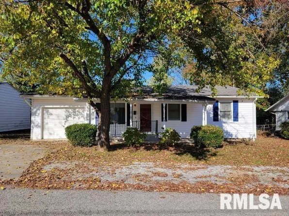 1208 W Goodall Ave, Marion, IL 62959