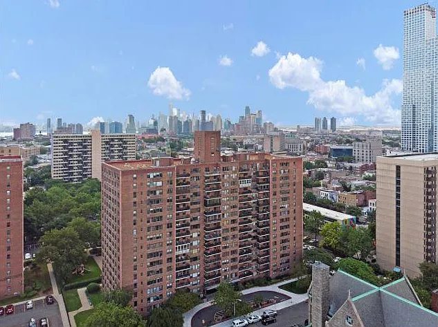 10 Huron Ave #7000