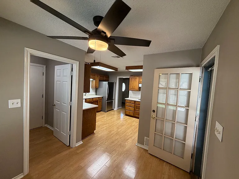 1805 Dunn St — Photo 24