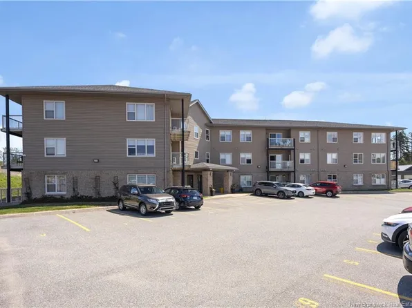 130 Arlington Cres #22, Saint John, NB E2K 0J1