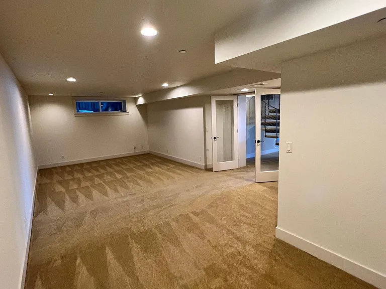366 W Lake Sammamish Pkwy NE — Photo 19
