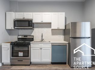 2927 S Wallace St #2F, Chicago, IL 60616