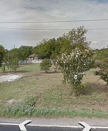 2nd image of 207 Joseph St