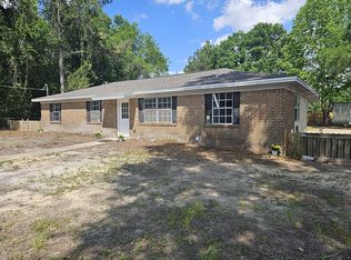 1202 Sunshine Dr, Crestview, FL 32539